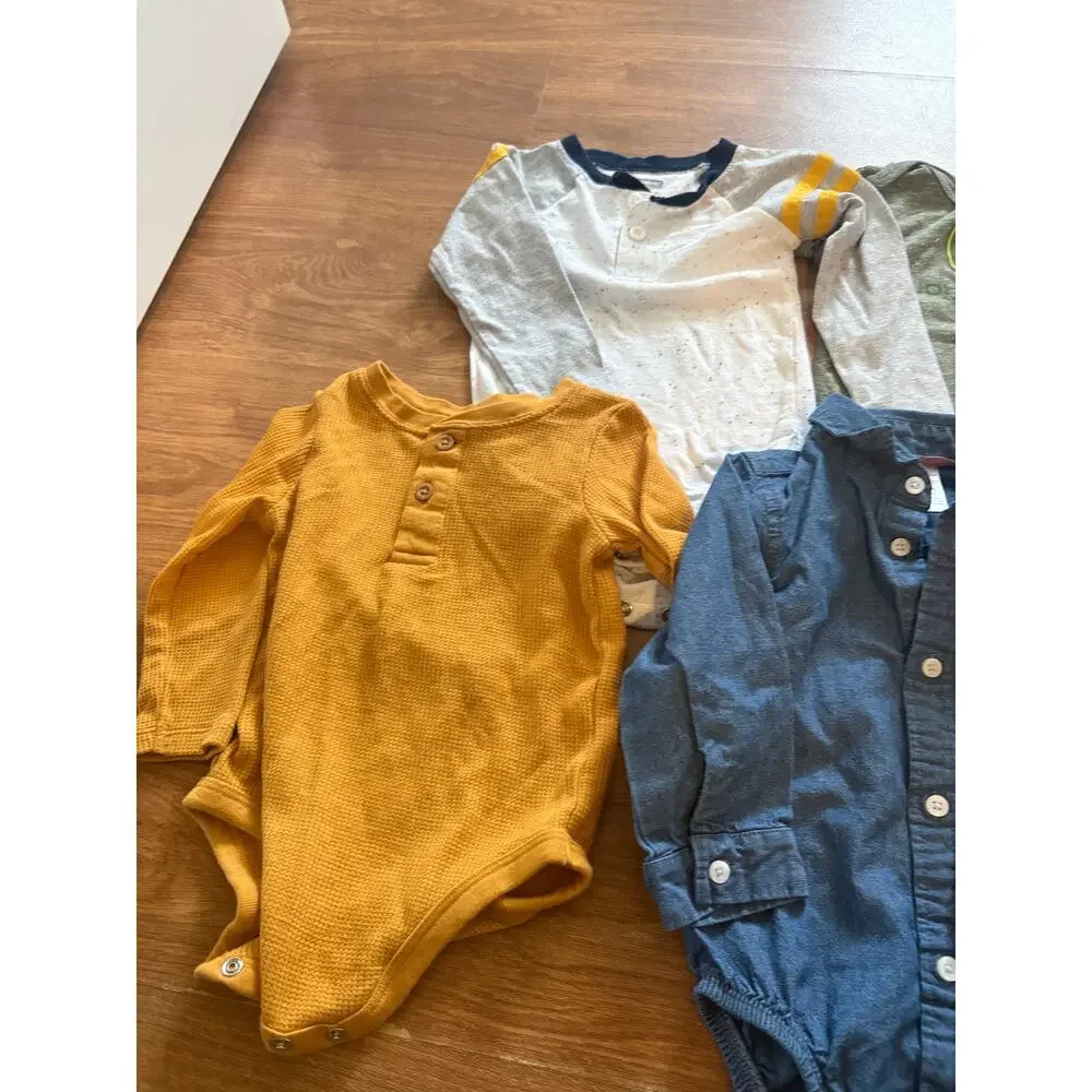 Lot‎ of 8 Pieces Of 18 Month Clothes